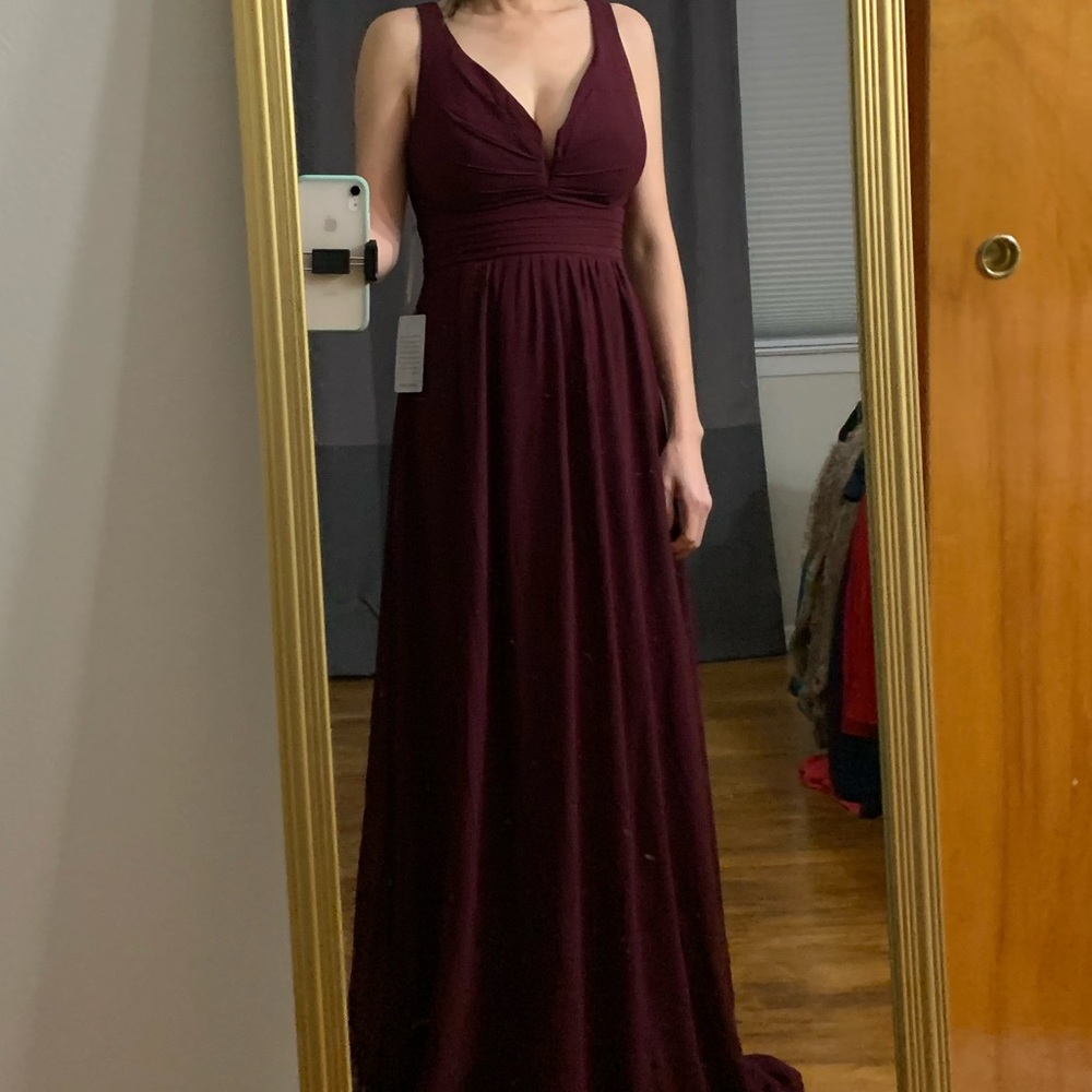 Lulu's Sleeveless V-Neck Burgundy Bridesmaid Dress